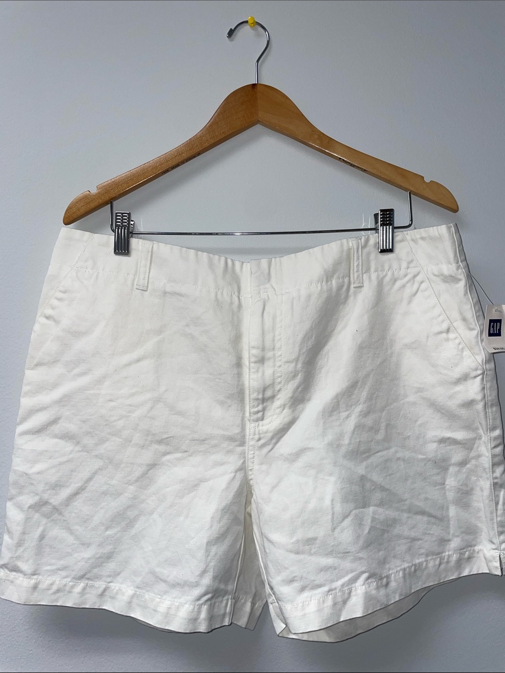 GAP White Women's Shorts
